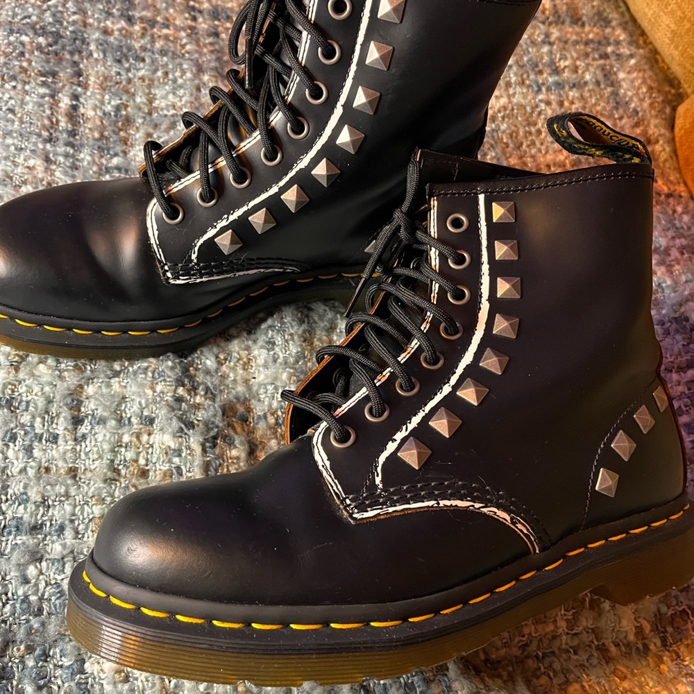 Dr Martens Boots Women’s Size 9 1460 Stud Combat Punk Gothic Rock Grunge Vintage